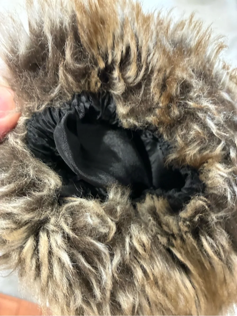Vtg Fabulous Hand Muff Warmer  Faux